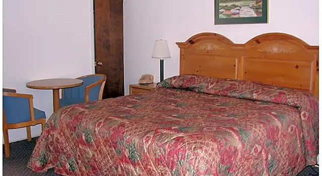 Номер Standard Red Carpet Inn & Suites Morgantown