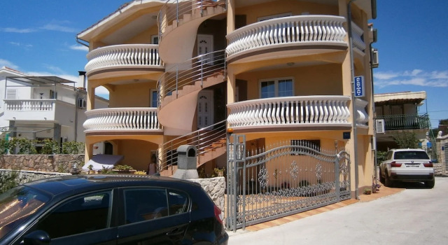 Beautiful holiday apartment Sanela for relaxed vacation, Брондау Пәтер Vodice Sibenik-Knin County, Kampa Imperijal Beach маңындағы