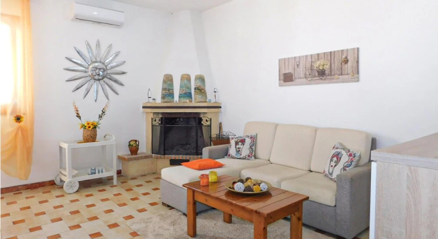 Beautiful Home in Pachino With 3 Bedrooms and Wifi