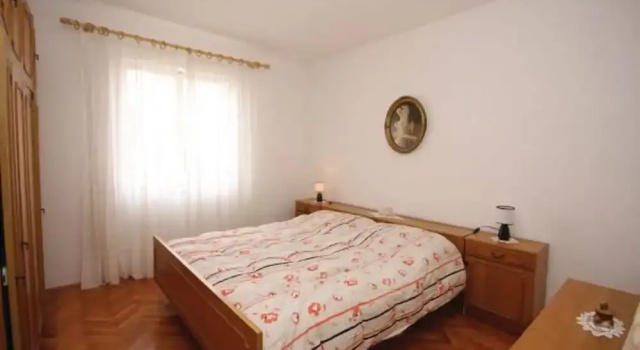 Apartment 773