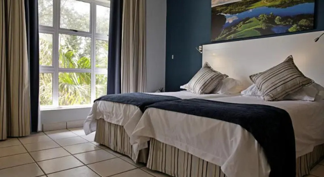 Полулюкс Albatross Guest House