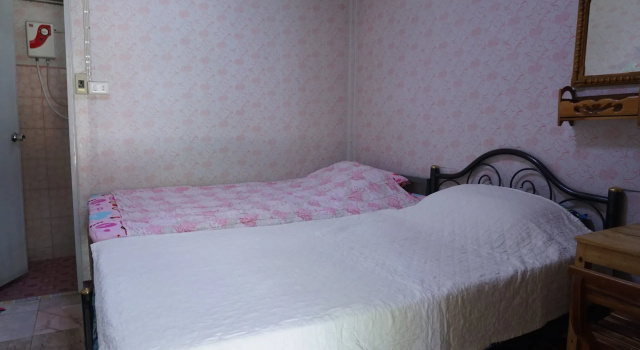 Three J Guesthouse
