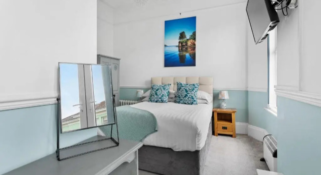 Standard Kahden hengen huone parvekkeella merinäköala The Cimon