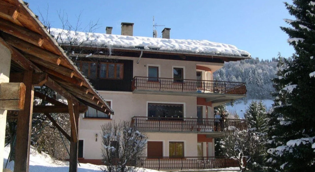 Chalet Mon Idole Spa, Забронировать Шале Коттеджи Флюме, Коттедж