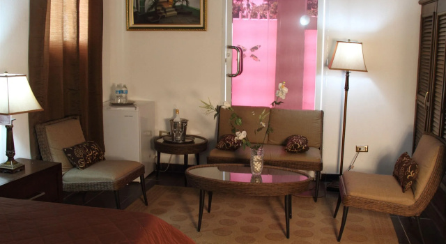La Maison Hotel