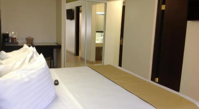 Четырёхместный номер Standard Best Western Hotel Plaza Matamoros