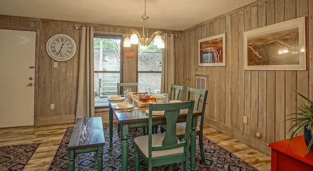 Tree Top 27 Mountaineer 3 Br Condo Slope Side, Забронировать Апартаменты/квартира Отели Сноушу с парковкой, рядом с Grabhammer, Парковка