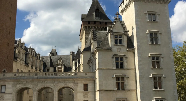 Brit Hôtel Bosquet, Rezervovat Hotel Pau Pyrénées-Atlantiques, blízko Turistické a informační středisko Congrès Pau Pyrénées