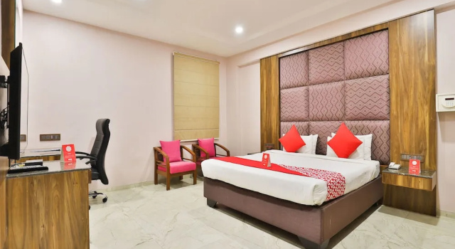 OYO 13420 Hotel Adendip Inn