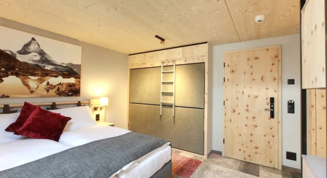Двухместный семейный номер Standard с балконом Hotel Derby