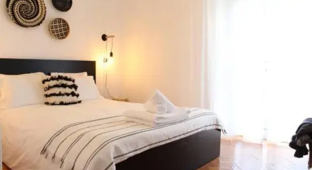 Bela Casa - Modern Designer Chic Central Coimbra, Забронировать Отель Отели Бейра-Алта с парковкой, Парковка