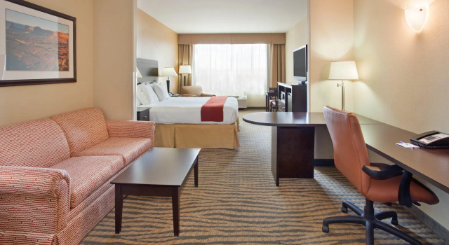 Двухместный люкс Holiday Inn Express & Suites Gallup East by IHG
