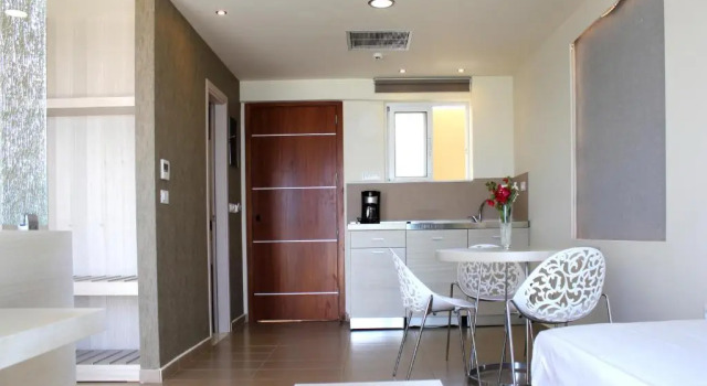 Апартаменты Superior Sea Melody Beach Hotel Apartments