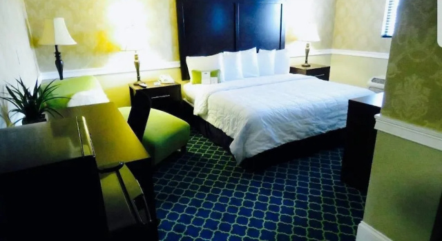 Двухместный номер Deluxe Rodeway Inn Logan International Airport