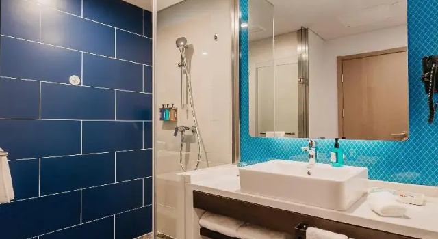 Двухместный номер Standard Holiday Inn Express Taizhou CMC by IHG