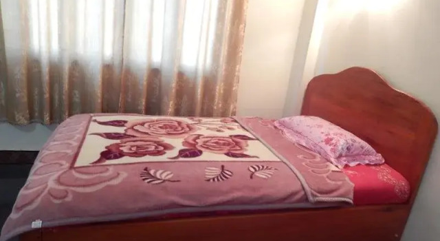 Khemphonelor II Guesthouse, Rezervovat Hotel Phonsavan Xieng Khouang