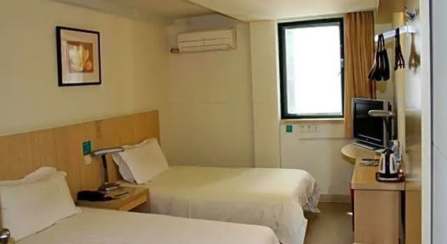Двухместный номер Standard Jinjiang Inn Shanghai Tongji University