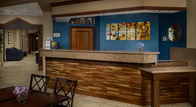 Best Western Plus Goldsboro, Забронировать Отель Голдсборо Северная Каролина