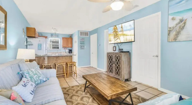 Sunrise Village 215- 2BR 1BA gulf front sleep 6, Забронировать Апартаменты/квартира Галф-Шорс Alabama Gulf