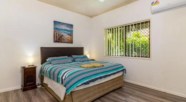 Keith's Place, 1 of the 3 most popular units on Bribie, Забронировать Отель Бонгари Bribie Island