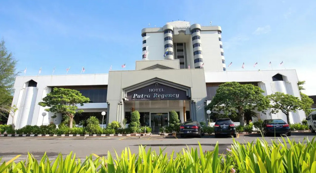 The Putra Regency Hotel, Boek Hotel Goedkope Hotels in Perlis