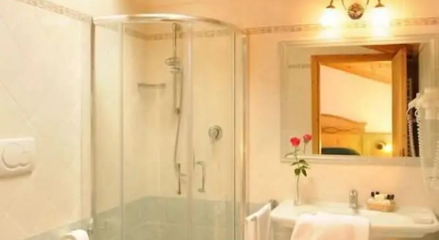 Трёхместный номер Standard с балконом Hotel Garnì La Soldanella