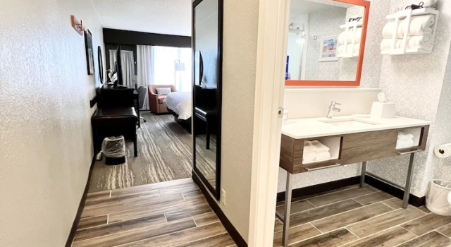 Номер Standard с частичным видом Hampton Inn Fort Walton Beach