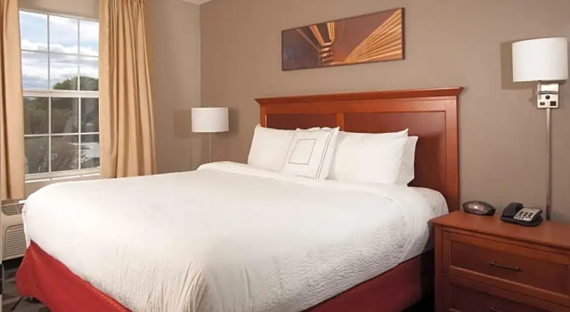 Четырёхместный люкс с 2 комнатами TownePlace Suites The Villages