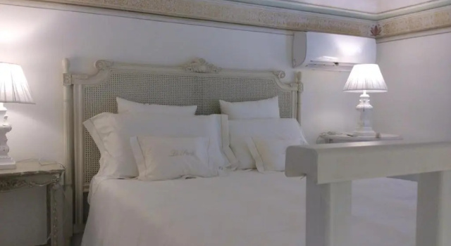 Полулюкс Deluxe Suite Le Perle
