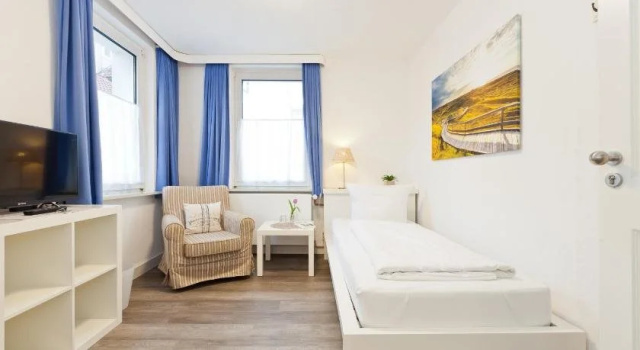 Haus Menno Janssen - Ferienwohnung Bella, Забронировать Отель Отели Нордерней 3 звезды, 3*