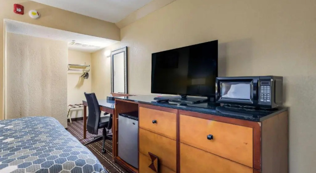 Двухместный номер Standard Econo Lodge Inn & Suites Mason City - Clear Lake