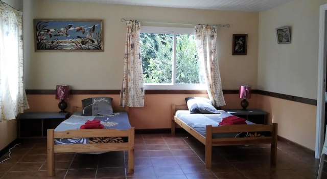Бунгало с 2 комнатами Gîte Domaine de la Ferme d'Erambere lot 67 route de la Nondoue
