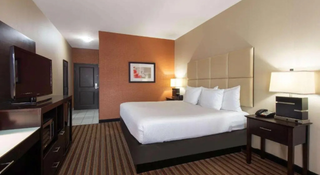 Номер Standard La Quinta by Wyndham Harrisburg-Hershey