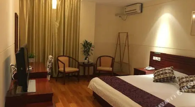 Jiayi Holiday Hotel, Rezerwuj Hotel Zhenxiazhen Jiangsu