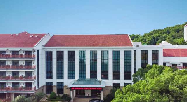 Shangyu Hotel, Забронировать Отель Отели Шаосин с бассейном, Бассейн