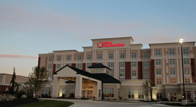 Кровать в общем номере Hilton Garden Inn Findlay