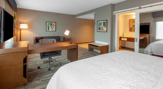 Hampton Inn & Suites Bloomfield Hills Detroit, Забронировать Отель Блумфилд-Хилс Detroit Metropolitan Area