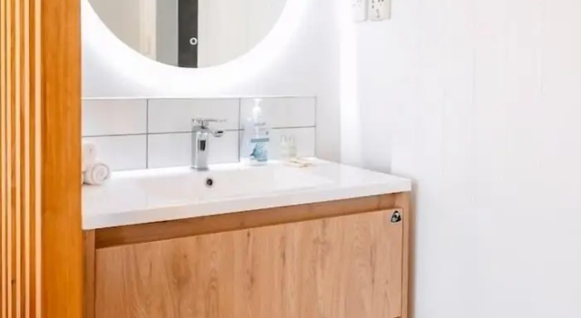 Студия Premium Merivale Court One Bedroom Apartment