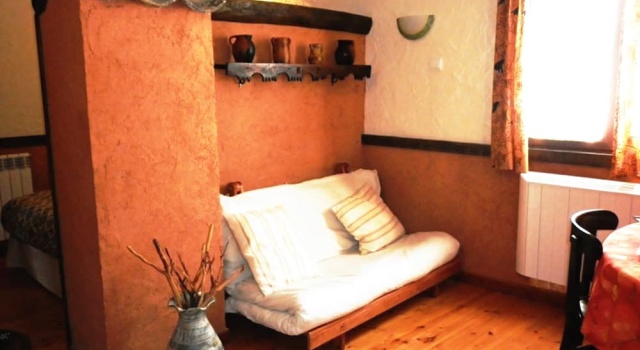 Casa Rural Calle Real, Varaa Hotelli Torremocha de Ayllón Soria