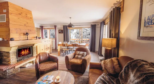 Апартаменты Deluxe с 2 комнатами с балконом и с видом на горы Chalet La Perle d'Oisans
