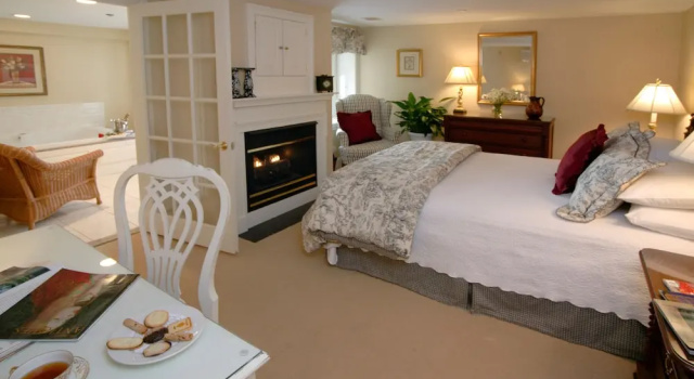 Двухместный люкс с балконом Lambertville House