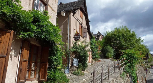 Domaine de Lasfonds, Rezervasyon Otel Trevien Tarn