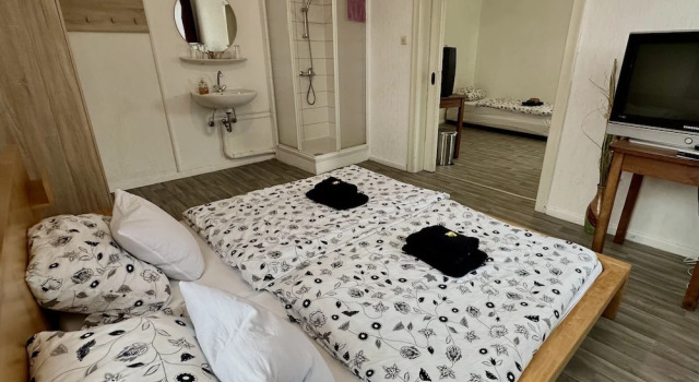 Трёхместный семейный номер Standard Pension Zum Burggrafen