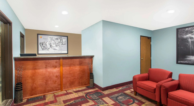 Super 8 by Wyndham Eau Claire I-94, Book Mini-hotel Eau Claire 