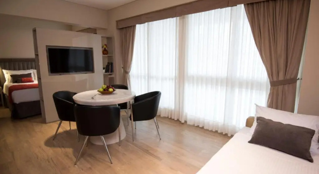 Трёхместный люкс ARC Arenales Studios & Suites