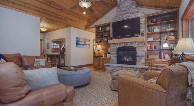 Harmony Hill - 5 Br Cabin, Забронировать Дом для отпуска Коттеджи Аппалачей, Коттедж