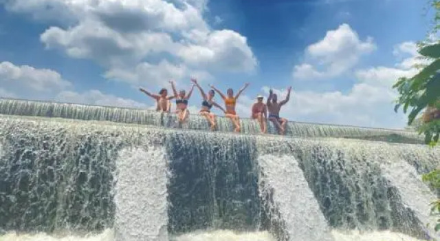 Tree house Hostel Sigiriya, Забронировать Хостел Сигирия Матале, рядом с Плато Сигирия