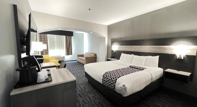 Двухместный номер Executive с видом на парк La Quinta by Wyndham Allen at The Village