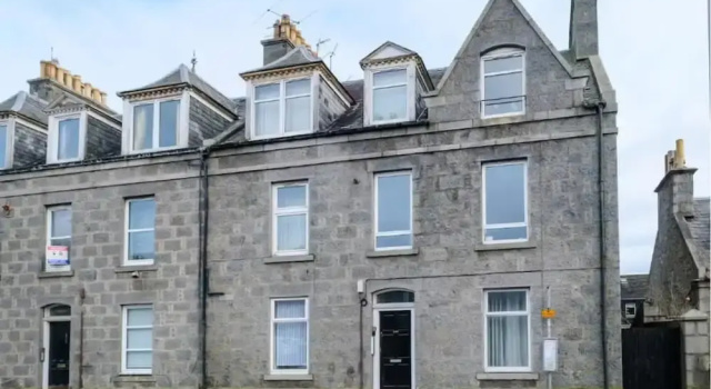 1 Bedroom Ground Floor Apartment