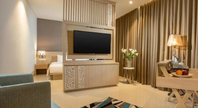 Süit Hotel Santika Gresik